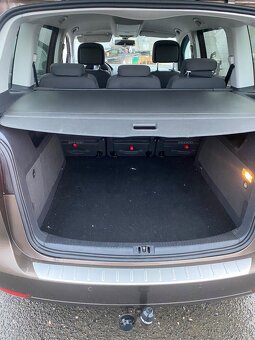 Vw touran 2.0tdi 103kw - 8