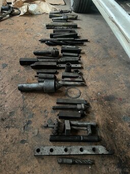 Soustruh hrotový sui 50/1000 - 8