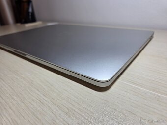 Apple MacBook Pro 15" (2016) – i7 4x2.7 / 16 GB / 1 TB - 8