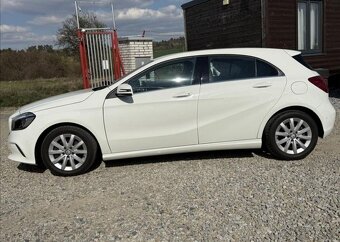 Mercedes-Benz Třídy A 1,6 A 180 AUTOMAT F1 LED ČR benzín - 8
