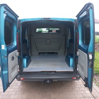 OPEL VIVARO 2.0CDTI 84KW LONG 6 MÍST R.V.2007 - 8