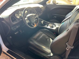 Prodám Dodge Challenger - 8