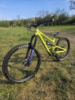 Enduro YT Capra Core 1 2024, velikost M - 8