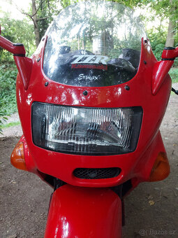 KAWASAKI ZZR 1100 r.v. 1992 - 8