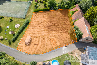 Pozemek o ploše 1175 m2 - Stranný, Stranný - 8