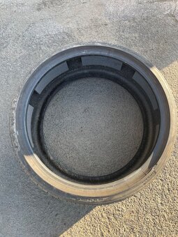 285/30 R22 Pirreli P-Zero AO - 8