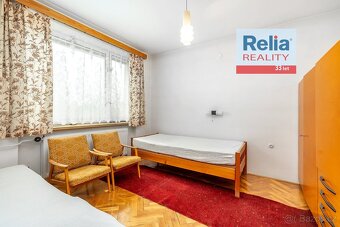Prostorný RD s garáží v klidné části obce Břehy, 952 m2 - 8