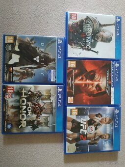Playstation 4 Pro 1T . 2 ovladače + hry - 8