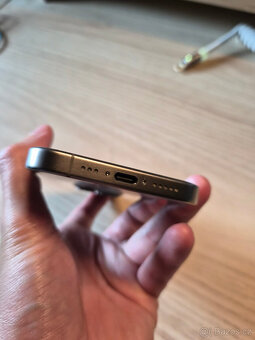 iPhone 15 Pro 128GB - 8