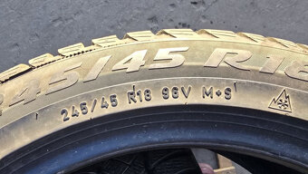Zimní pneu 245/45/18 Pirelli - 8