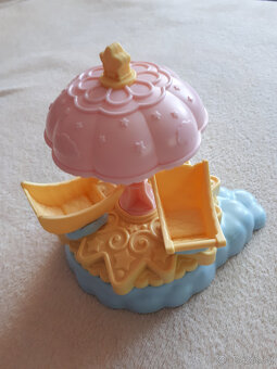 Sylvanian Families Carousel - kolotoč - 3 figurky - 8