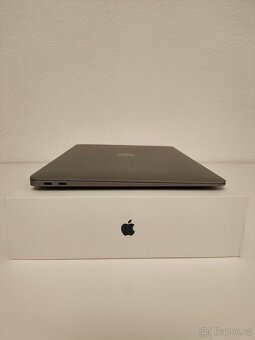 MacBook Air 2020 | i3 • 8GB • 256GB - 8