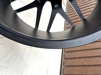 Alu AMG Mercedes R22 GLE 53 GLE 63s AMG Originál - 8