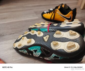 Dětské kopačky Nike a Adidas - 8