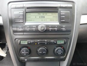 ŠKODA OCTAVIA 2 KOMBI 1.9 TDI DPF ROK 2009 SERVISKA PĚKNÁ - 8