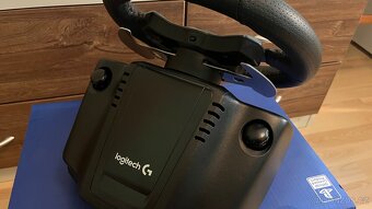 Logitech G29 Driving Force - 8