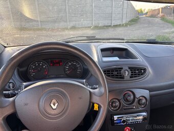 Renault clio - 8
