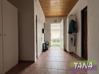 Prodej rodinného domu v Hořiněvsi, část Žíželeves - 8