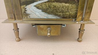 Obrovský velmi starý mlýnek na kávu. Zak.chraněno - 8