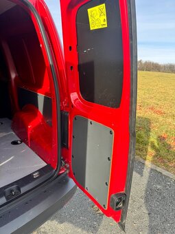 Volkswagen Caddy Long 2.0TDI ,4x4 , 2019 - 8