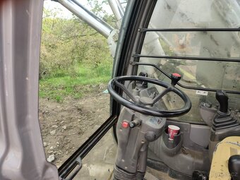 Kolový otočný bagr HITACHI ZX 160W - 8