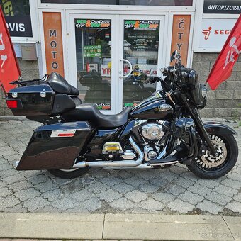 Harley-Davidson FLHTCU Electra Glide Ultra Classic - 8