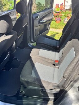 Ford galaxy 2011 - 8