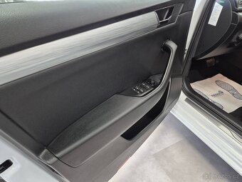 Škoda Superb 2,0 TDI STYLE - 8