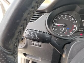 Škoda Octavia 3 1.6 tdi 81kw Green line 126 tis km - 8