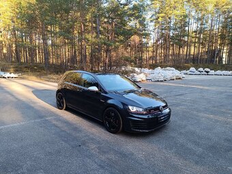 Volkswagen Golf 7 GTi Performance 169kW/230PS šedá metalíza - 8