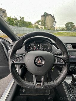 Škoda Octavia III RS 2.0TSI - 8