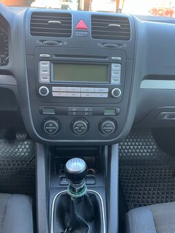VW Golf V 1,9TDI 77KW - 8