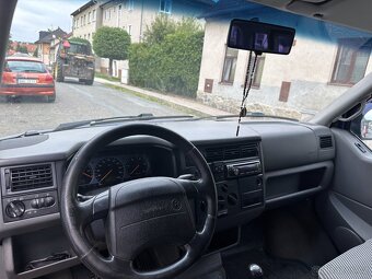 Prodám VW Caravelle 2.5 TDI 75 kw - 8