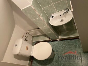 Pronájem bytu 2+1 45 m2 Opava, ul. Komárovská - 8