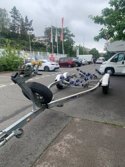 Prodám kajutovou loď Rinker 242 Fiesta vee - 8