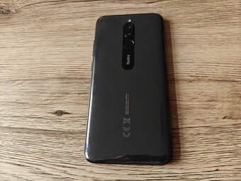 Xiaomi Redmi 8 LTE-6,22"IPS/4GB RAM/ 64GB cerna - 8