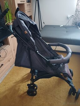 Golfový kočárek - 8