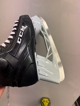 BRUSLE CCM TACKS 9355, vel. 42/7 D - 8