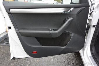PRODÁM Škoda Octavia 2.0TDi DSG SOLEIL R.V.2019 - 8
