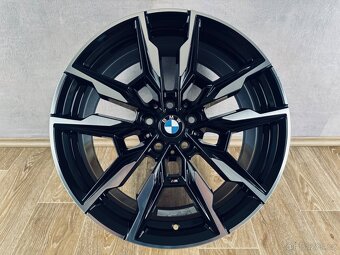 Originál kola R19 BMW i4 G26 M-Paket - 8
