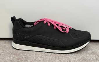 Damska cyklisticka obuv zn.Shimano - vel.40 - 8