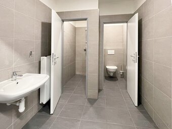 Výrobní a kancelářské prostory, showroom, k pronájmu, areál - 8