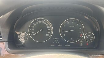 BMW 550i F10 - 8