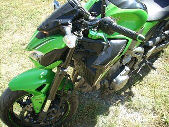 Kawasaki Z900 - 8