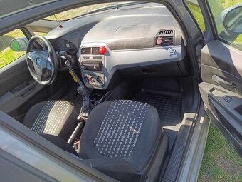 Prodám fiat grande punto 1.2 48KW. rok - 2006 - 8