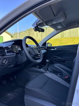 Škoda Fabia 1.0 2024 - 8
