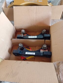 Brzdový kit 330mm 6-ti pístek - 8