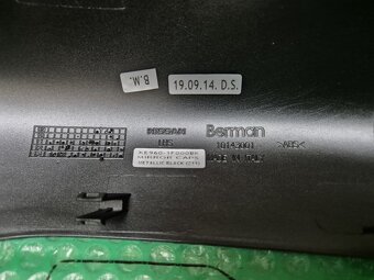 kryty vnějších zrcátek černá metalíza Nissan Cube (Z12) , Ju - 8