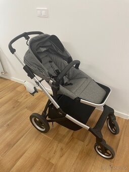 Thule Sleek - 8