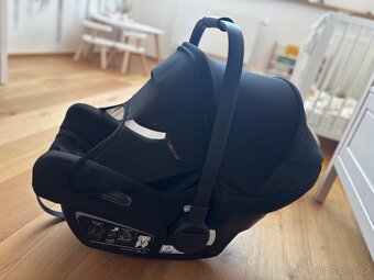 Autosedačka Bugaboo Turtle Air by Nuna + adaptér Bugaboo Fox - 8